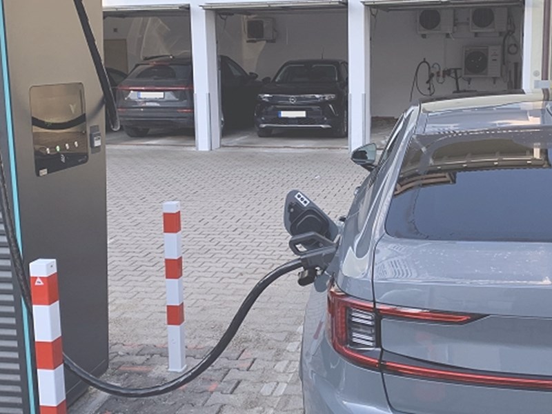 Netxp Elektro-Tankstelle Hypercharger HPC